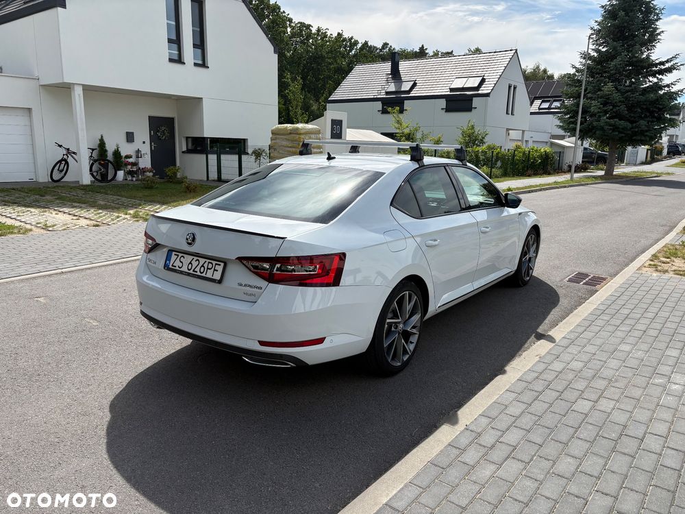 Skoda Superb 2.0 TDI 4x4 Sportline DSG - 4