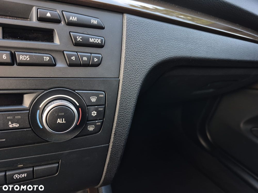 BMW Seria 1 116i Edition Sport - 28