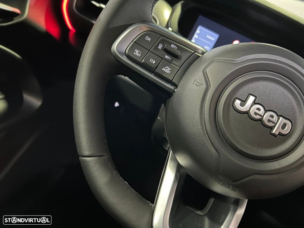 Jeep Avenger 1.2 e-Hybrid Summit DCT - 21