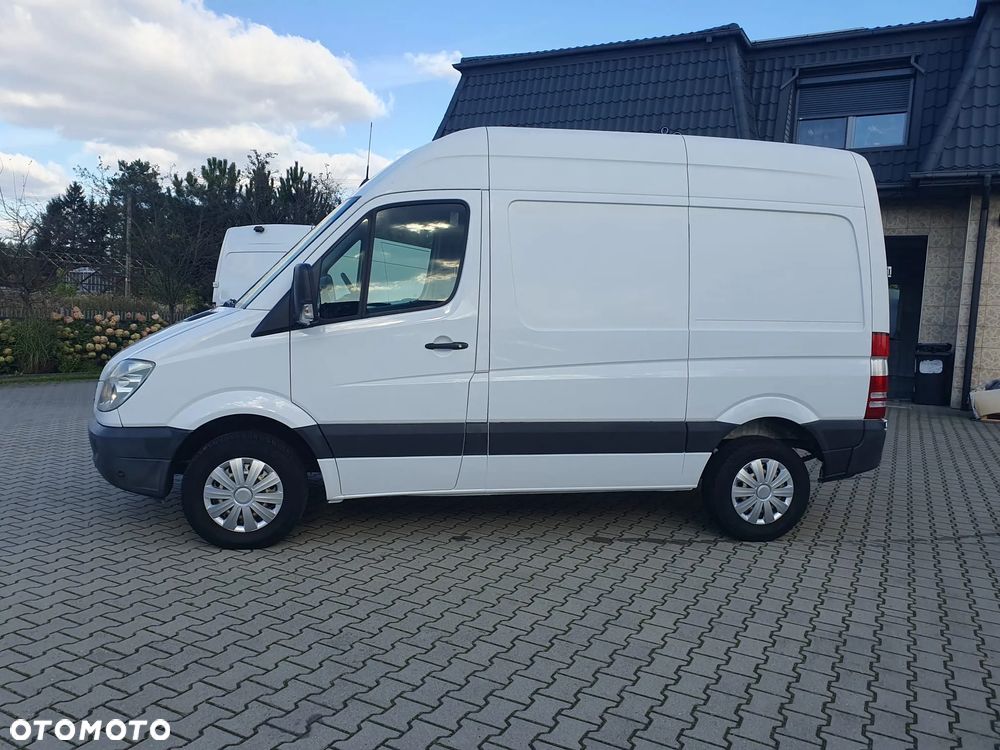 Mercedes-Benz Sprinter - 4