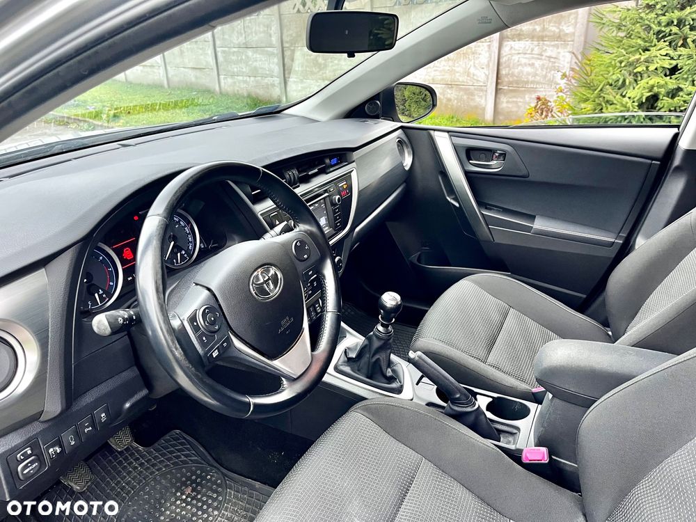 Toyota Auris 1.6 Premium Start - 22