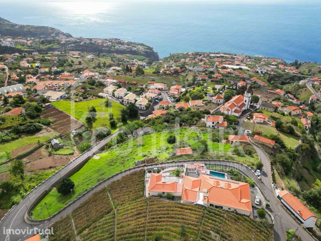 Oportunidade: Terreno de 6.172 m² com Potencial Turístico e Residen... - Grande imagem: 4/36