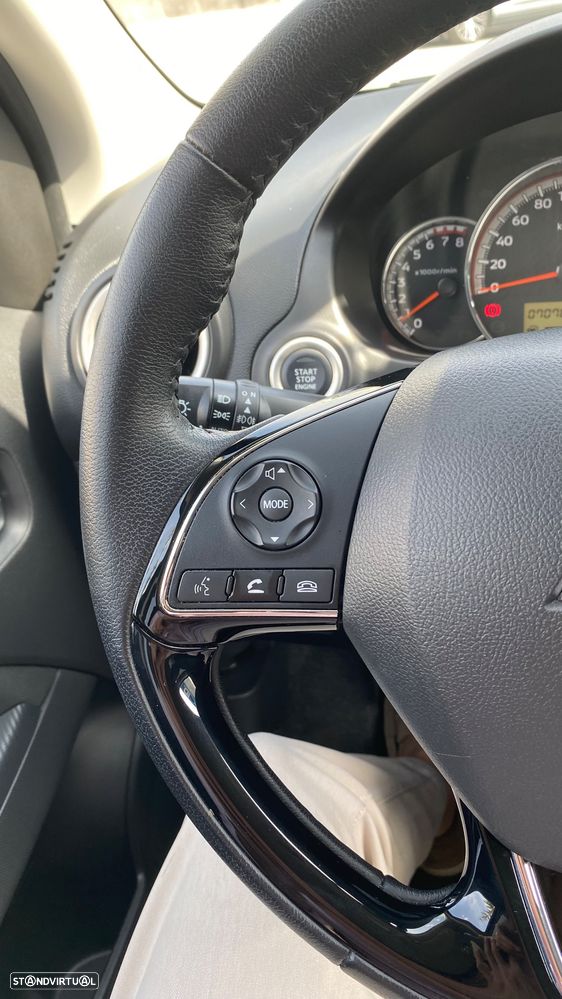 Mitsubishi Space Star 1.2 Intense Connect Edition - 31