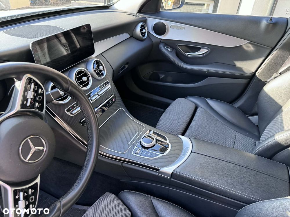 Mercedes-Benz Klasa C 220 d 4MATIC 9G-TRONIC - 6