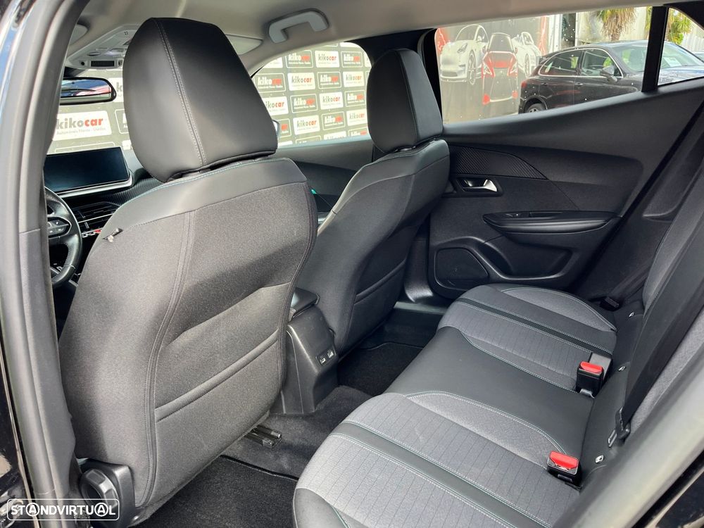 Peugeot 2008 BlueHDi 130 EAT8 Allure Pack - 44