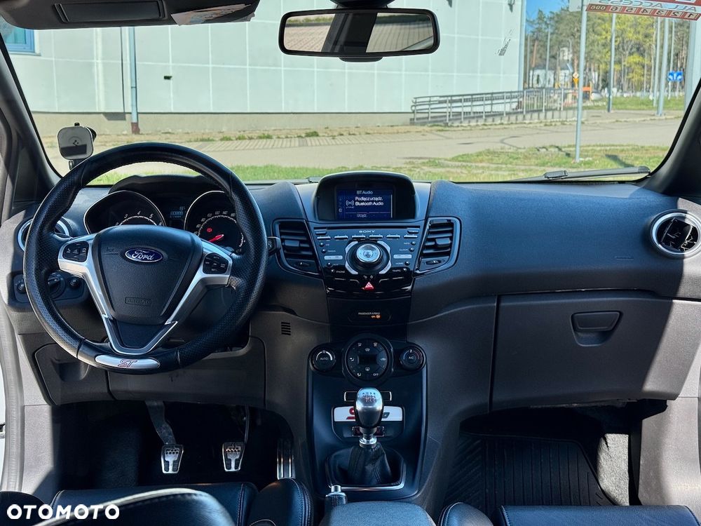 Ford Fiesta ST200 - 19