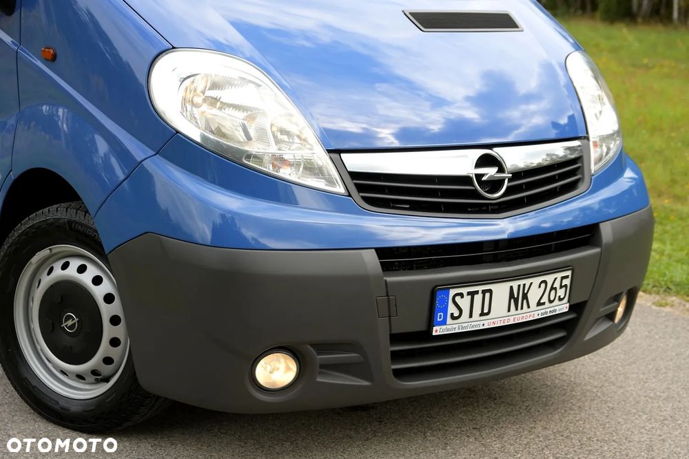 Opel VIVARO 2.5 CDTi 145KM * Z Niemiec * KLIMA * AUTOMAT * ZNAKOMITY STAN! - 17