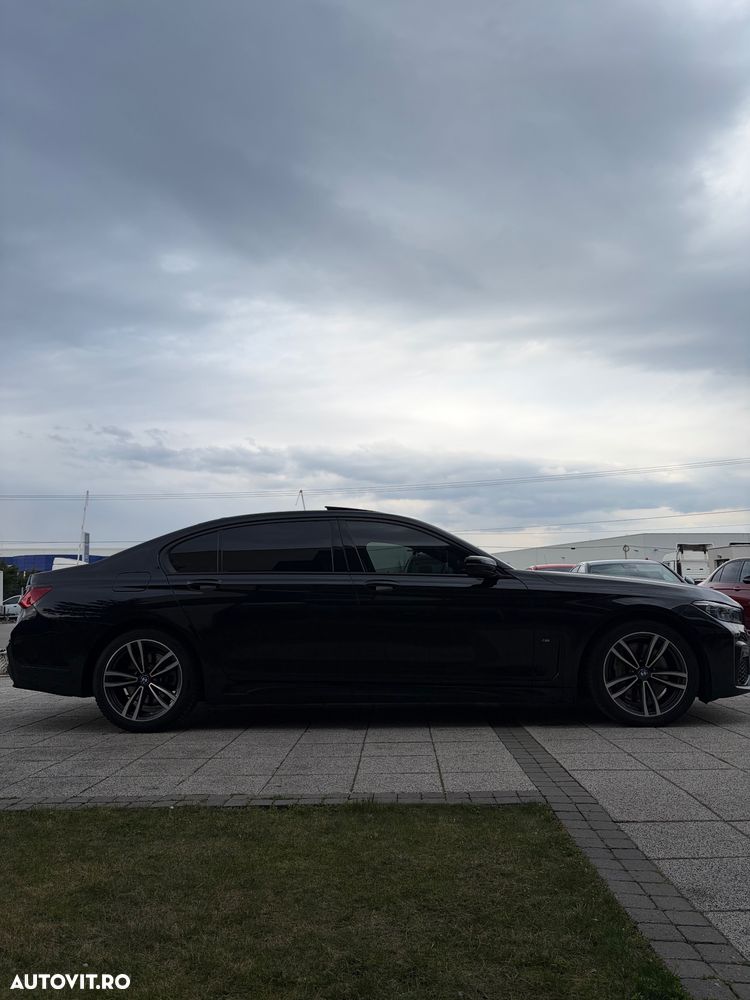 BMW Seria 7 740Ld xDrive MHEV - 15