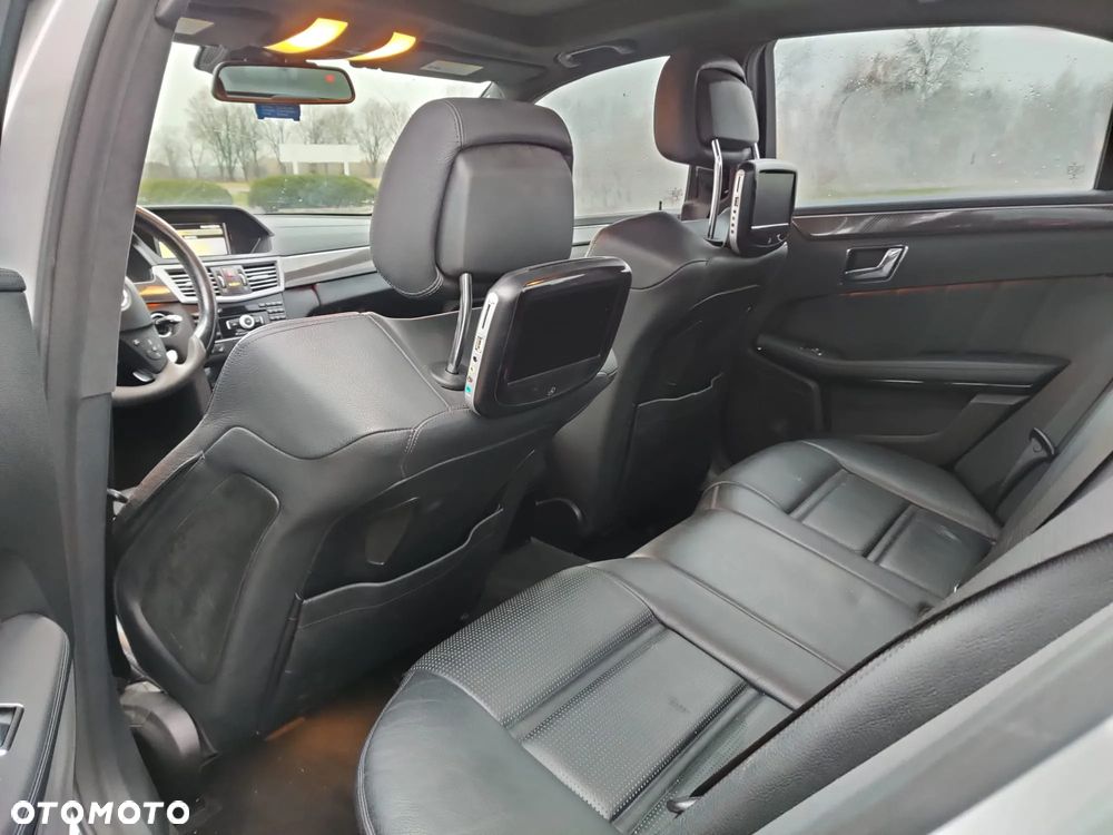 Mercedes-Benz Klasa E 63 AMG T AMG Speedshift 7G-MCT - 25