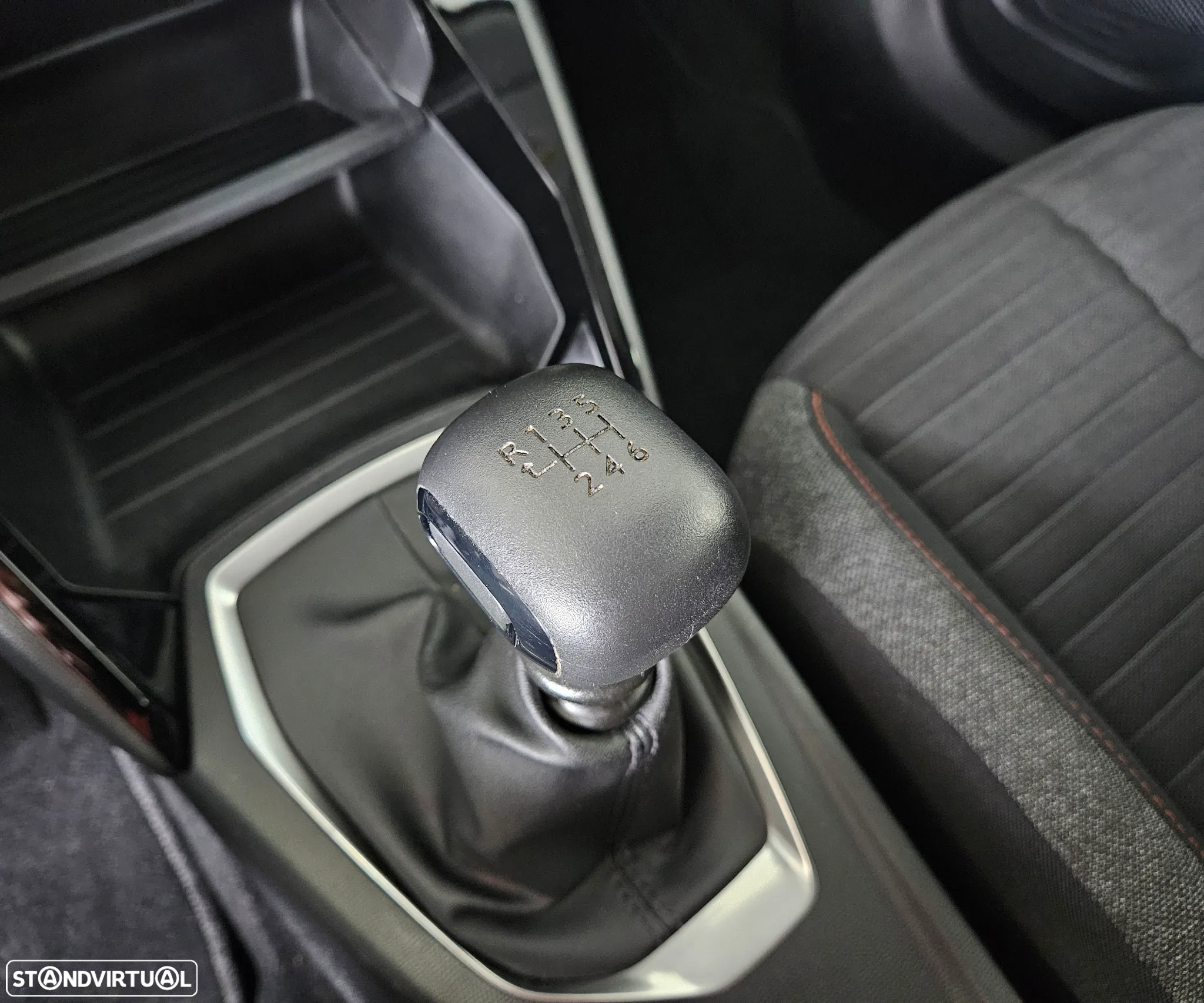 Peugeot 2008 PureTech 100 Stop&Start Active Pack - 32