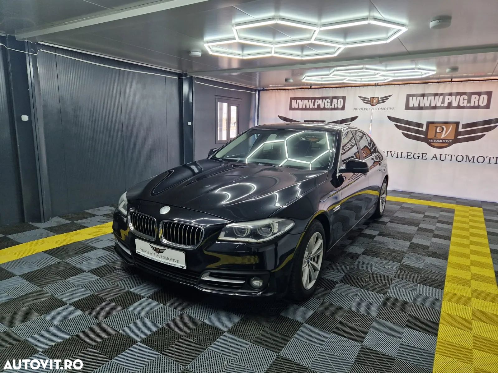 BMW Seria 5 525d xDrive Aut. - 1