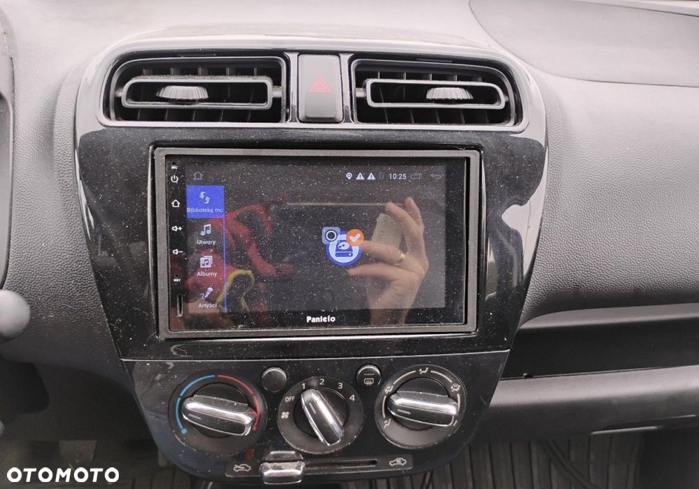 Mitsubishi Space Star - 14