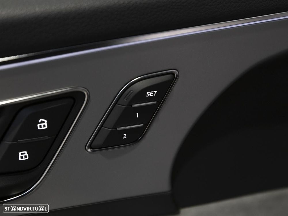 Audi Q7 3.0 TDI quattro S-line Tiptronic 7L - 38