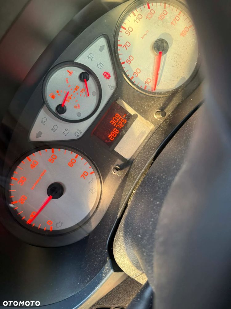 Peugeot Partner L2 Presence - 9