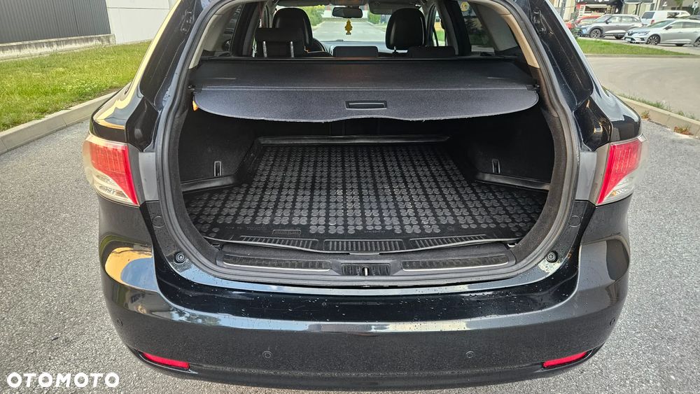 Toyota Avensis 2.0 D-4D Premium - 31