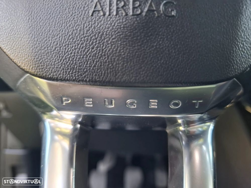 Peugeot 2008 1.6 BlueHDi Allure - 30