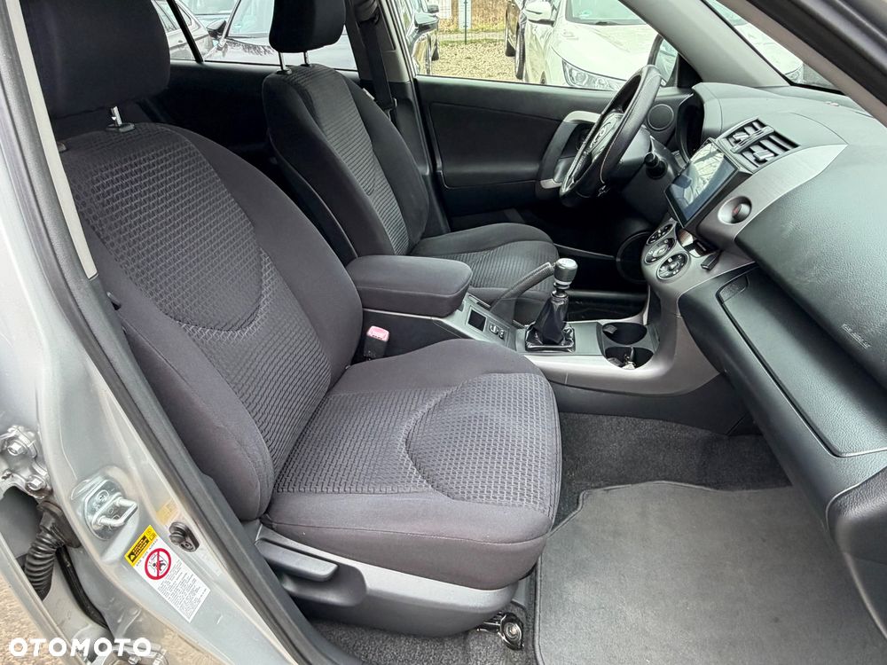 Toyota RAV4 2.2 D-CAT 4x4 Executive - 27