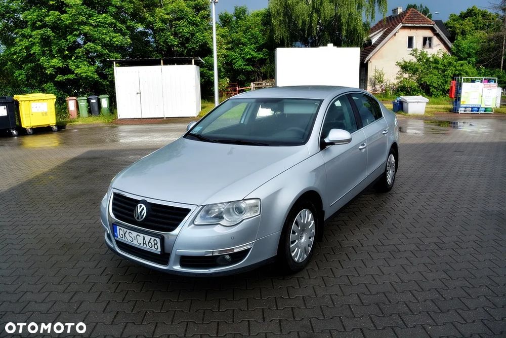 Volkswagen Passat 2.0 TDI DPF Comfortline DSG - 2