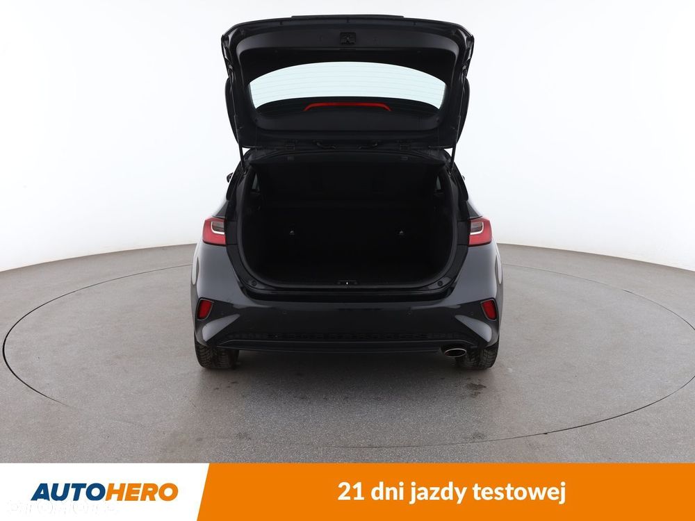 Kia Ceed - 16