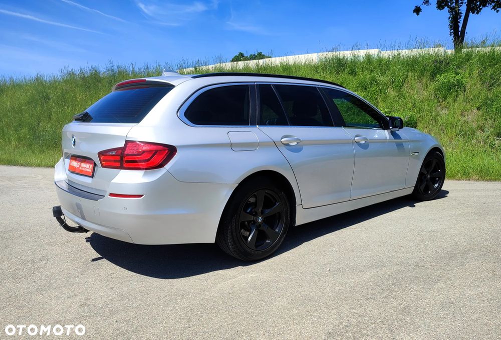 BMW Seria 5 520d - 14