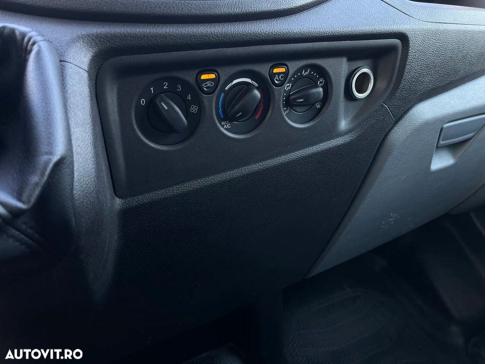Ford Transit - 13