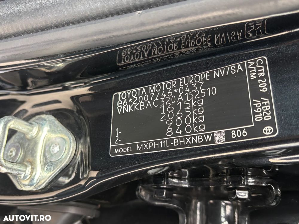 Toyota Yaris 1.5 VVT-i HSD Dynamic - 32