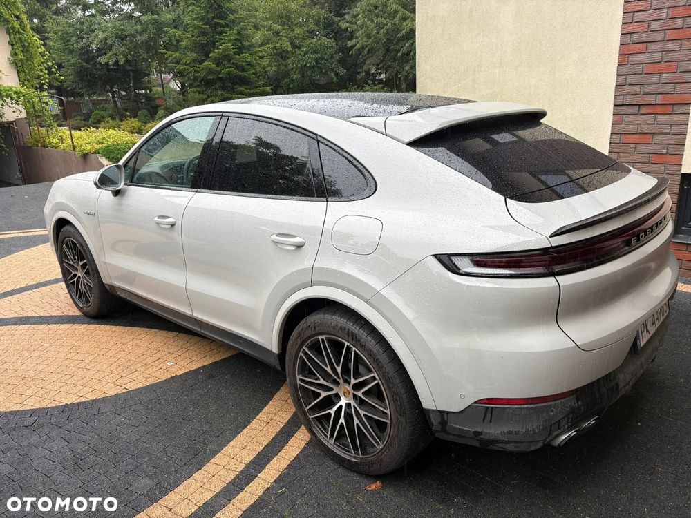 Porsche Cayenne Coupe - 4