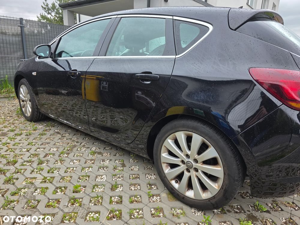 Opel Astra 1.6 Cosmo - 24