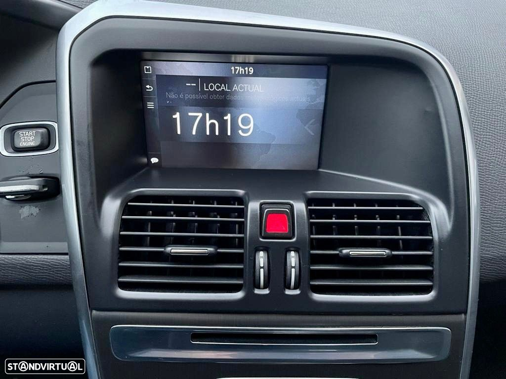 Volvo XC 60 D4 Momentum - 14
