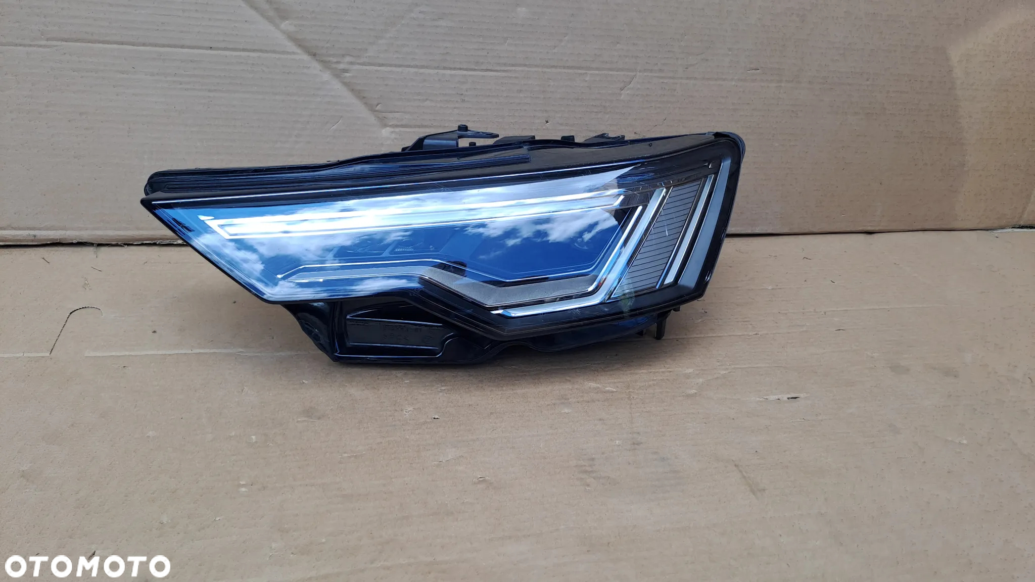 AUDI A6 C8 LEWA LAMPA 4K0941039 UŻYWANA - 4