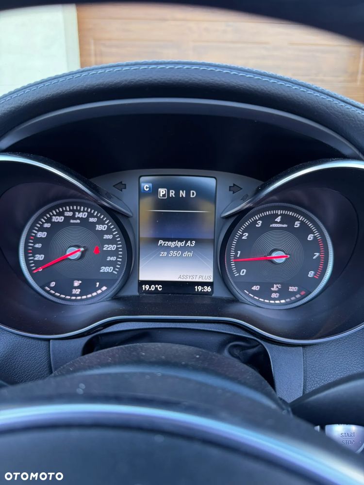 Mercedes-Benz Klasa C 300 9G-TRONIC - 29