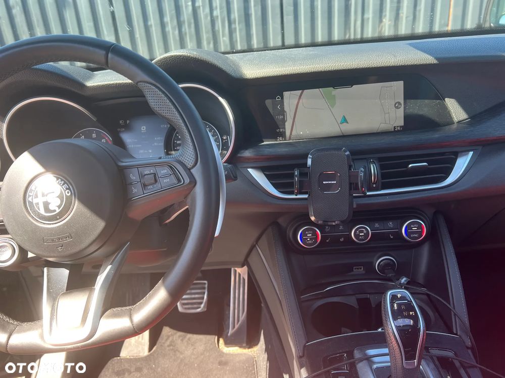 Alfa Romeo Stelvio 2.0 Turbo TI Q4 - 19