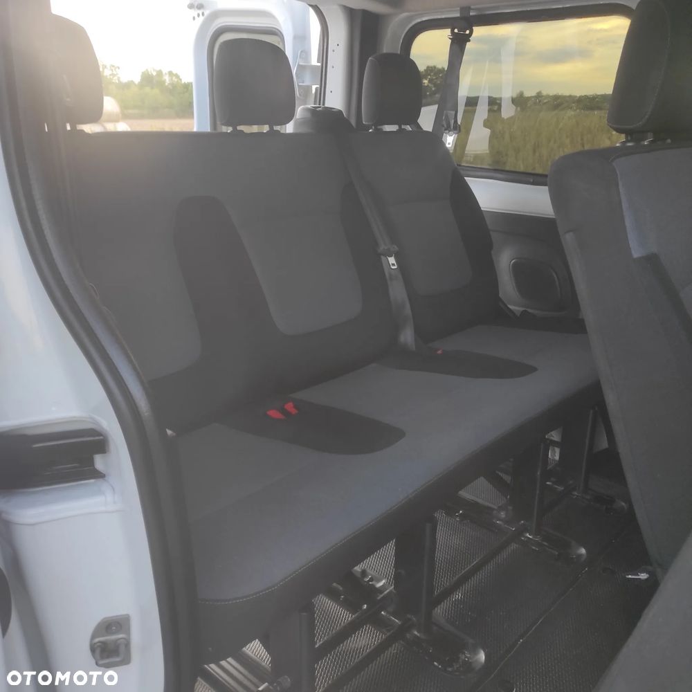 Opel Vivaro - 16