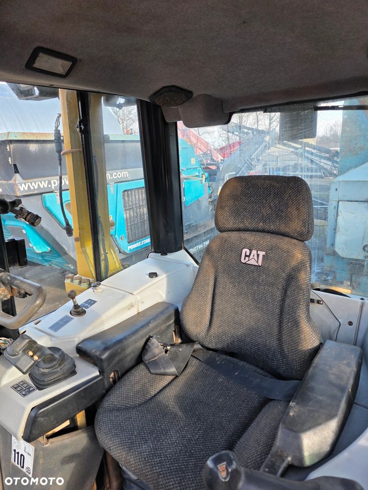 Caterpillar D6N LGP - 15