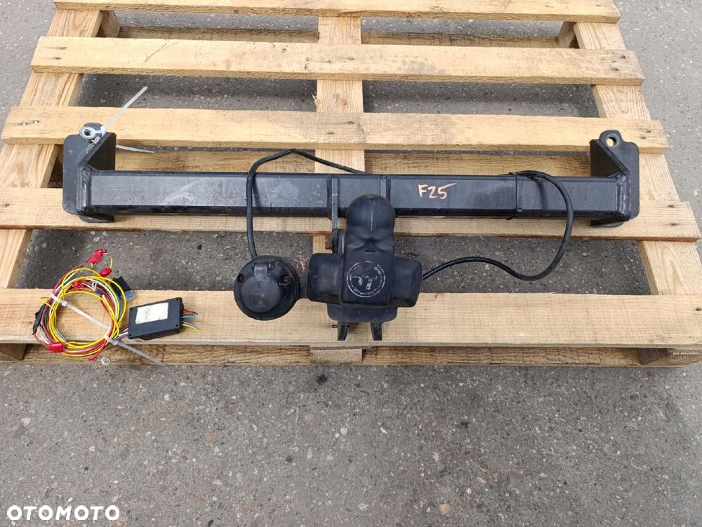 BMW F25 X3 HAK HOLOWNICZY - 1