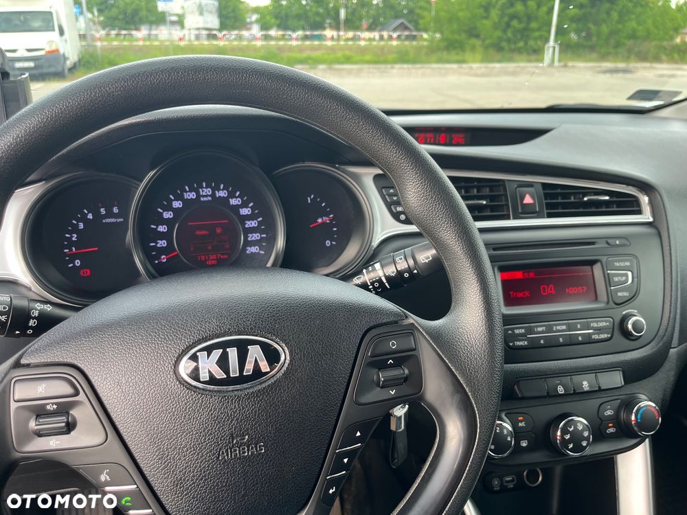 Kia Ceed 1.4 CRDi S - 13