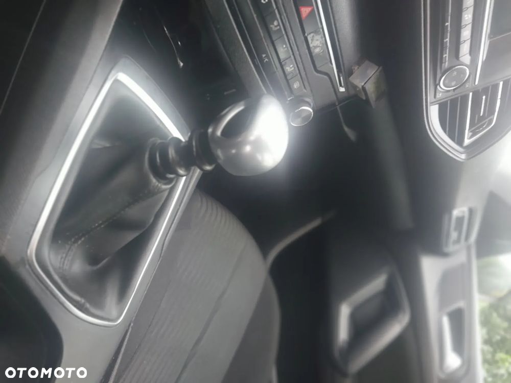 Peugeot 308 1.6 THP Access - 9