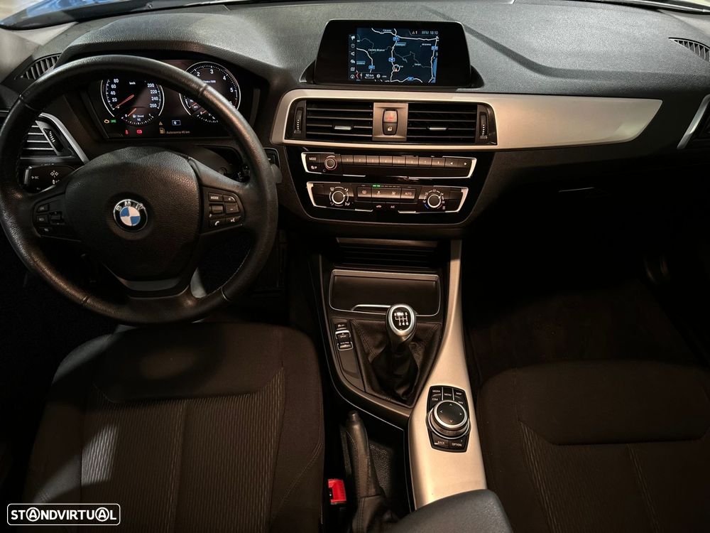 BMW 116 d Line Urban - 11