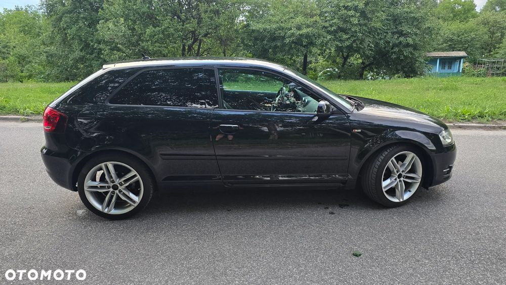 Audi A3 3-drzwiowe 1.6 TDI DPF Ambiente - 6