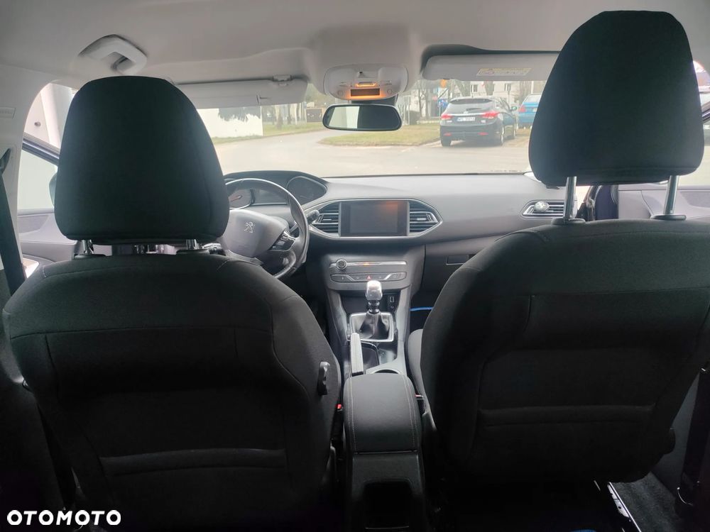 Peugeot 308 125 THP Active - 17