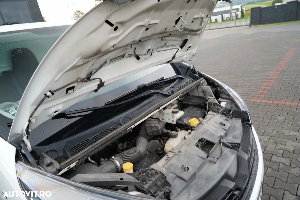 Renault TRAFIC / TABLĂ / CAROSERIE ATELIER / MANUALĂ / IMPORTATĂ / CONTRACT POST-SERVICE - 34