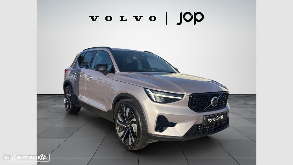 Volvo XC 40 2.0 B3 Plus Dark - 10