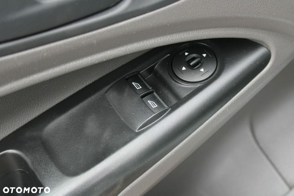 Ford Transit Connect - 18