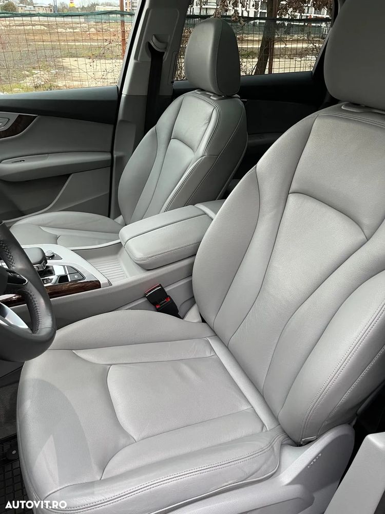 Audi Q7 3.0 TFSI Quattro Tiptronic - 11
