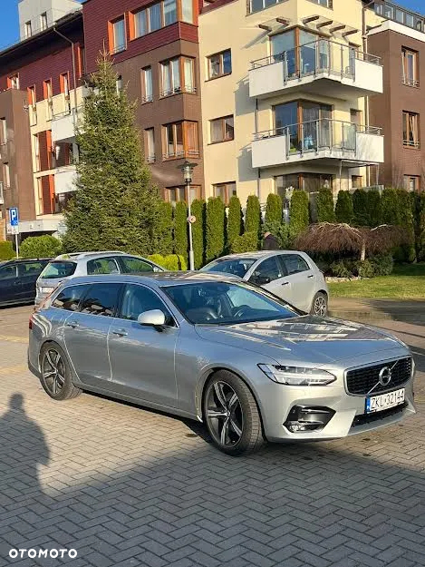 Volvo V90 D4 R-Design - 2