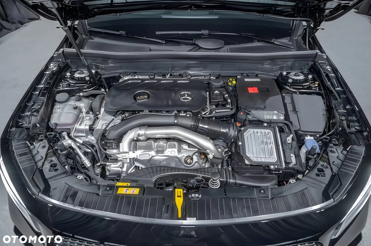 Mercedes-Benz GLB 250 Progressive 8G-DCT - 15