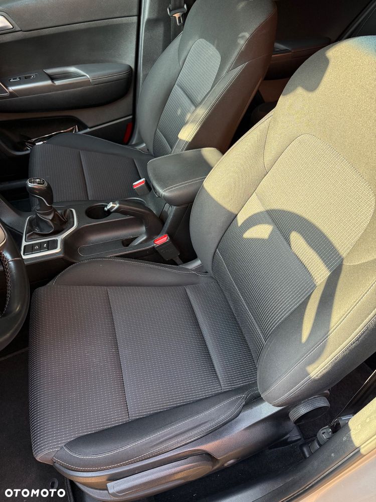 Kia Sportage 1.6 T-GDI L 2WD - 9