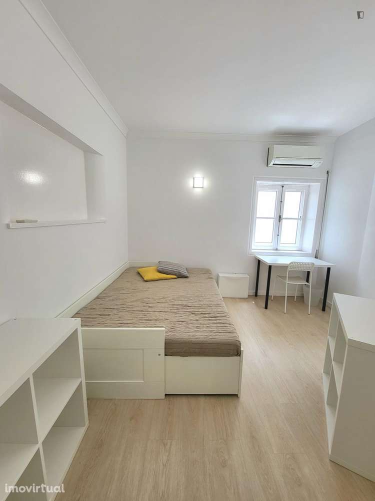 Quarto - localizado em Rio Tinto Porto - Grande imagem: 5/57