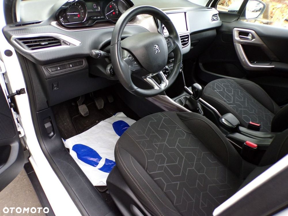 Peugeot 2008 - 21