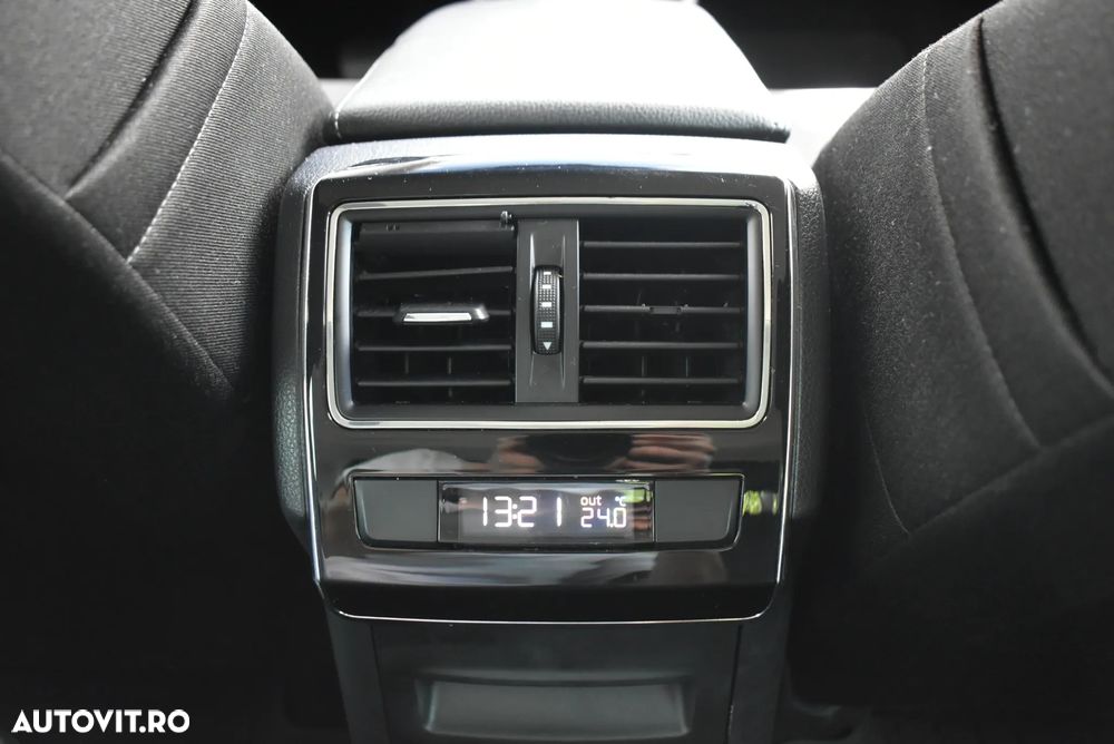 Skoda Superb 2.0 TDI DSG Ambition - 21